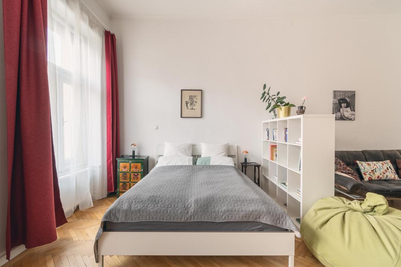 Bright & Spacious Loft With Basilica View 부다페스트 외부 사진