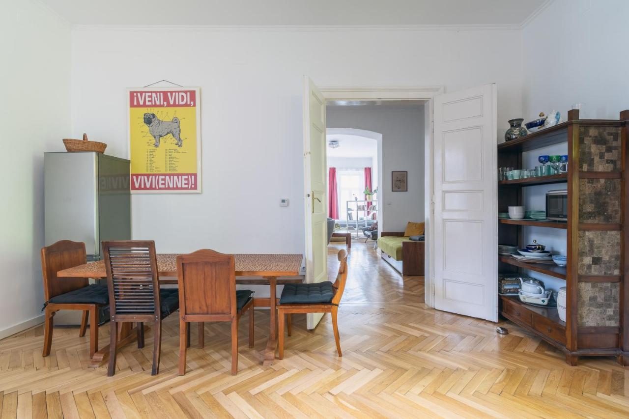 Bright & Spacious Loft With Basilica View 부다페스트 외부 사진