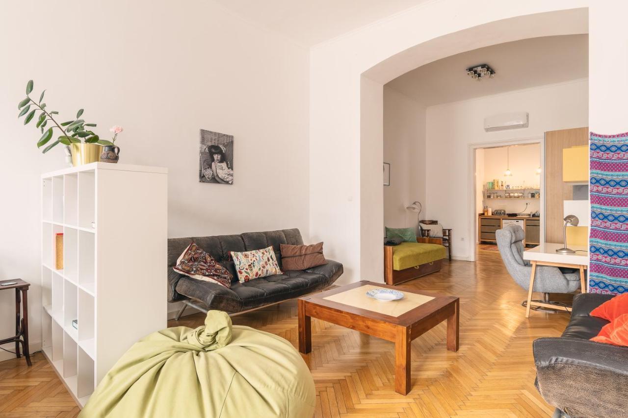 Bright & Spacious Loft With Basilica View 부다페스트 외부 사진